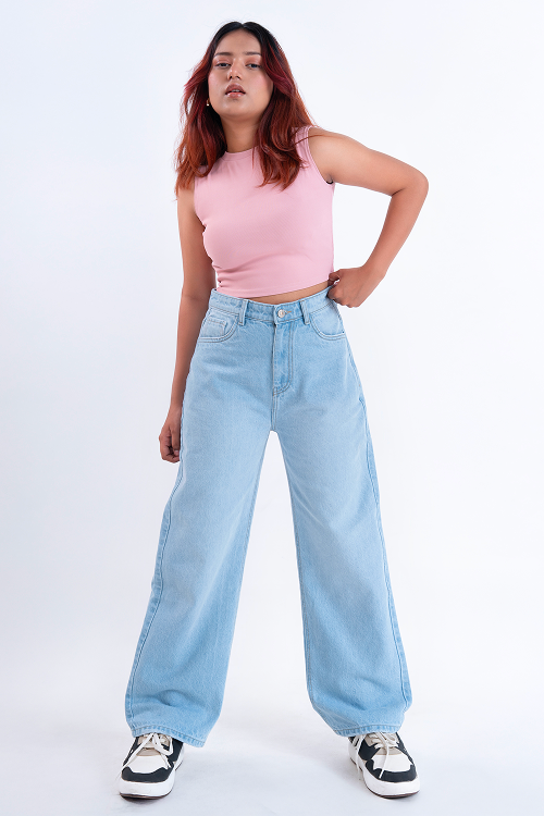 SIGNATURE Ice Blue Whisker Straight Fit Jeans