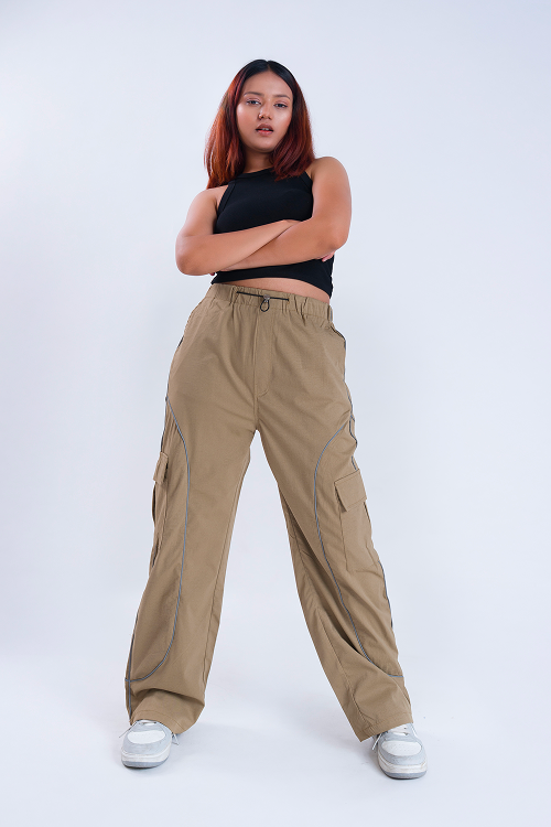 CLOUD FIT Camel String Parachute Pants