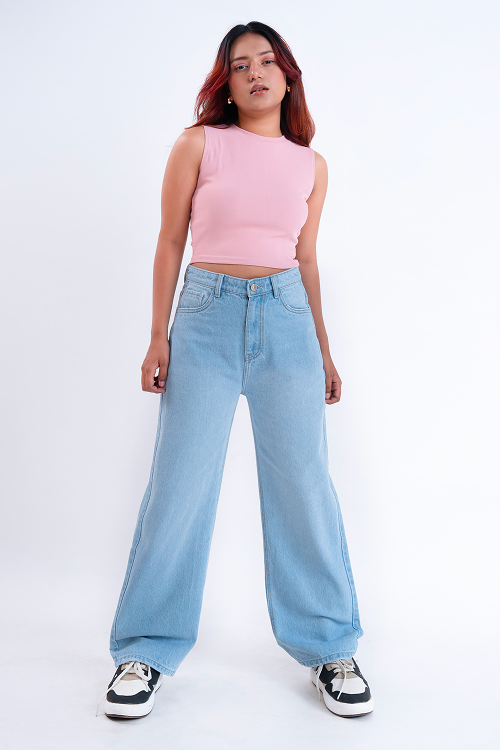 SIGNATURE Ice Blue Whisker Straight Fit Jeans