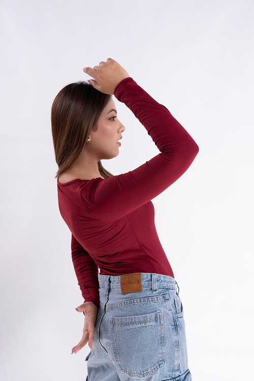 Maroom Scoop Neck Full Sleeve Top