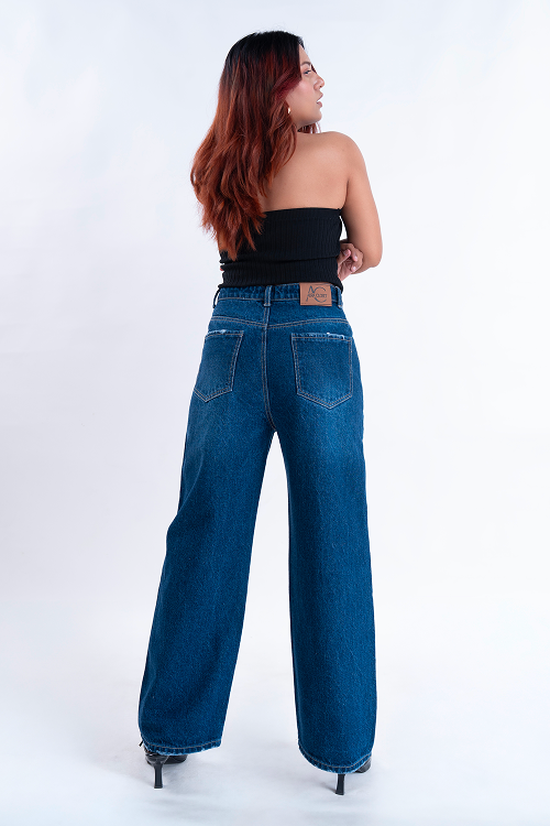 SIGNATURE Deep Blue Whisker Straight Fit Jeans