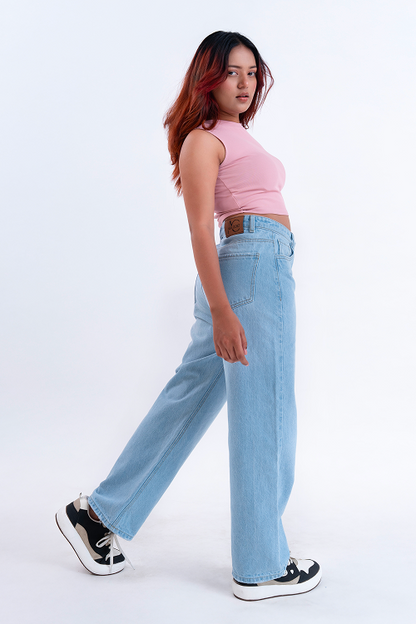SIGNATURE Ice Blue Whisker Straight Fit Jeans