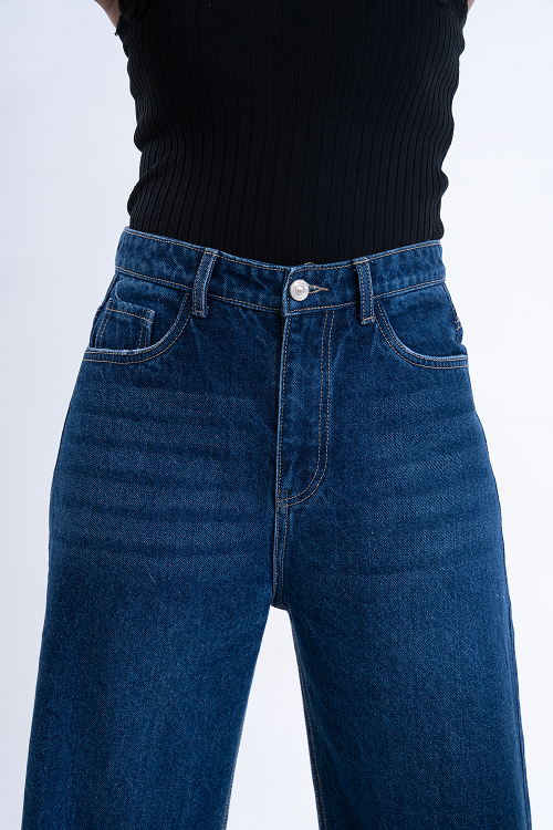 SIGNATURE Deep Blue Whisker Straight Fit Jeans